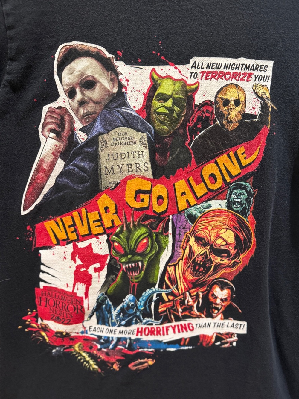 Universal Orlando HHN 2022 Never Go Alone Tee Small